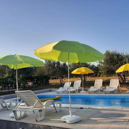 S Bazenom Anastazija Villa *