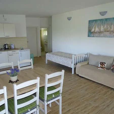 S Bazenom Anastazija Villa