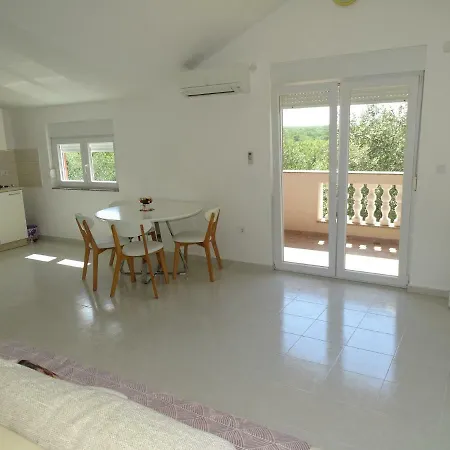 Villa S Bazenom Anastazija *