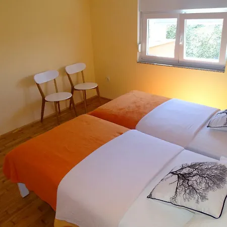 Villa S Bazenom Anastazija *