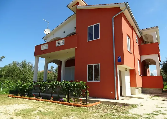 S Bazenom Anastazija Villa Poljica (Zadar)