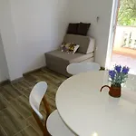 S Bazenom Anastazija Poljica (Zadar)