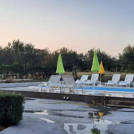 S Bazenom Anastazija 빌라 *