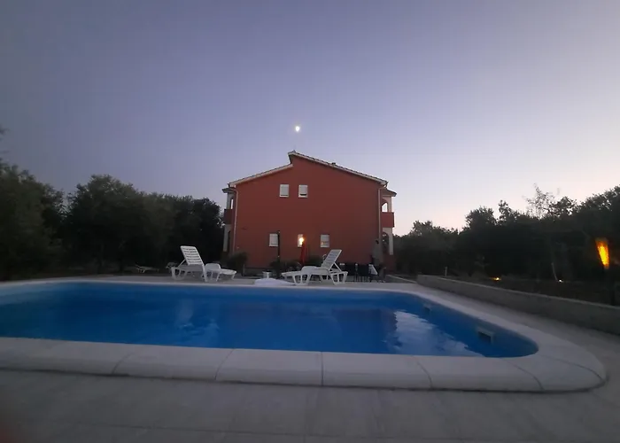 S Bazenom Anastazija Вилла Poljica (Zadar)